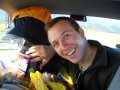 james beim fruehstueck im auto.JPG